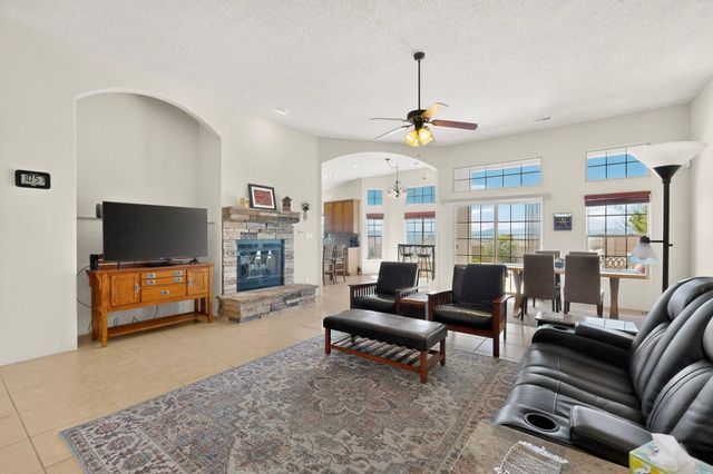 8700 Desert Rain Road NW, Albuquerque, NM 87120