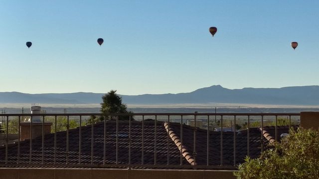 8700 Desert Rain Road NW, Albuquerque, NM 87120