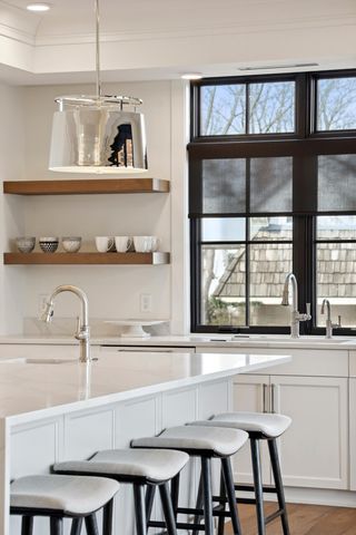 6456 Yosemite Lane, Chanhassen, MN 55331