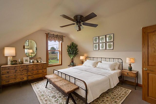 W4844 State Road 33, La Crosse, WI 54601