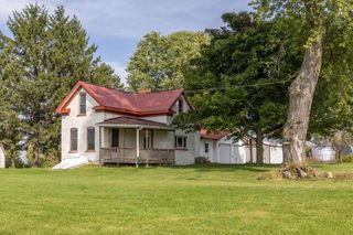 W4844 State Road 33, La Crosse, WI 54601