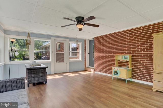 15 CENTER DR, Camp Hill, PA 17011