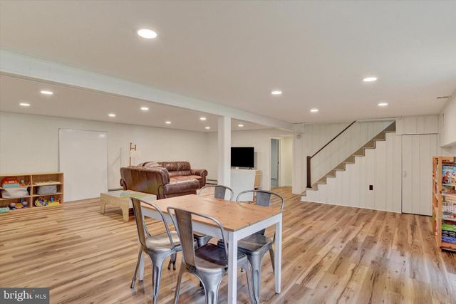 15 CENTER DR, Camp Hill, PA 17011