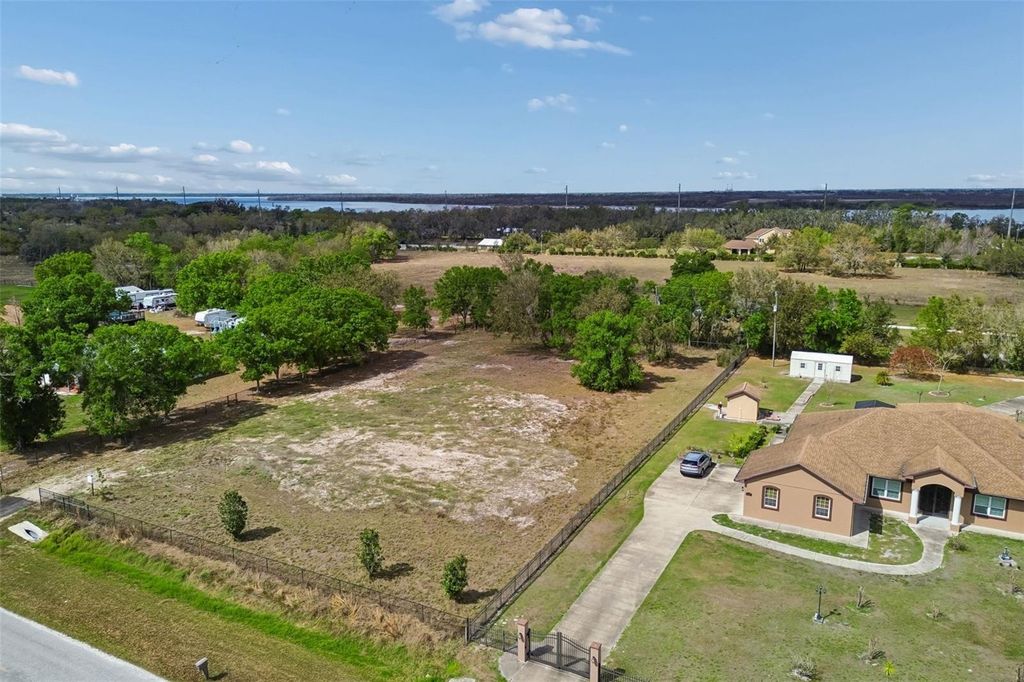 Image 8 of property listing at 22125 26TH AVENUE E, Bradenton, FL 34211