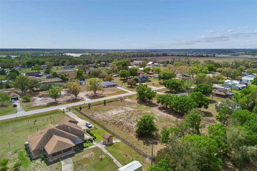 Image 10 of property listing at 22125 26TH AVENUE E, Bradenton, FL 34211