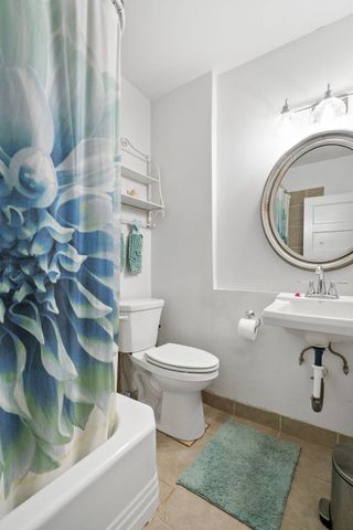 1036 Geranium Avenue E, Saint Paul, MN 55106