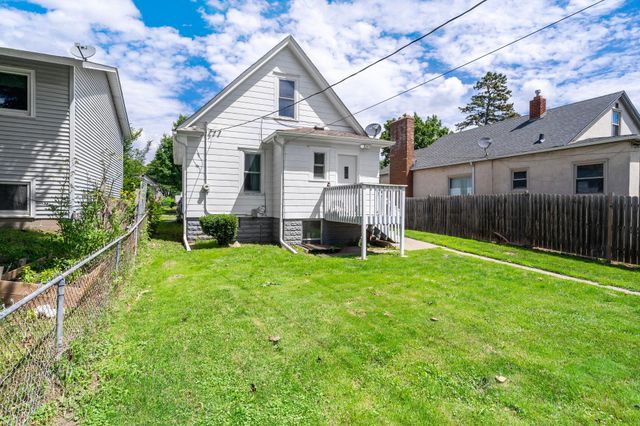 1036 Geranium Avenue E, Saint Paul, MN 55106
