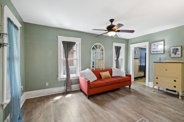 1036 Geranium Avenue E, Saint Paul, MN 55106