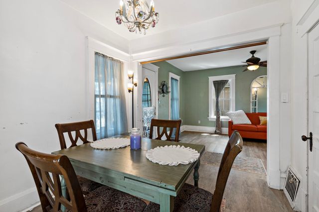 1036 Geranium Avenue E, Saint Paul, MN 55106