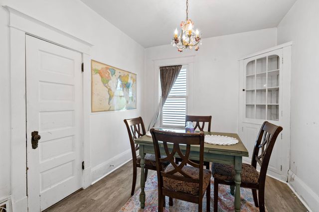 1036 Geranium Avenue E, Saint Paul, MN 55106