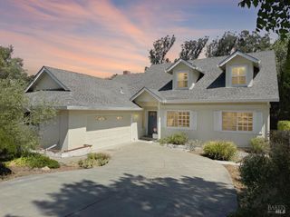 6 Kazen Way, Petaluma, CA 94952