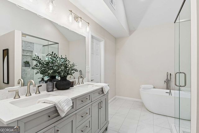1053 Standard Drive NE, Brookhaven, GA 30319