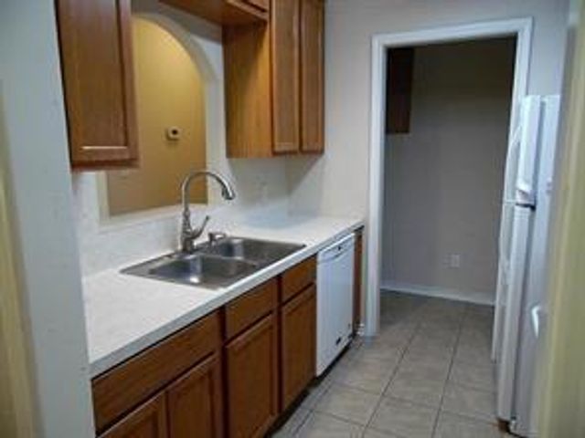 204 W Worsham Street 1, Willis, TX 77378