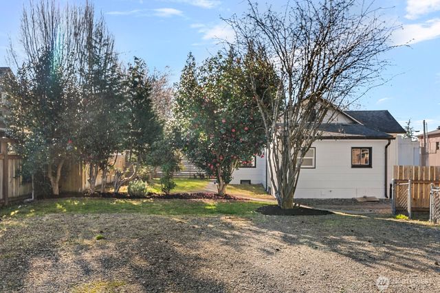 8164 Falls Avenue SE, Snoqualmie, WA 98065