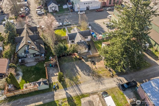 8164 Falls Avenue SE, Snoqualmie, WA 98065