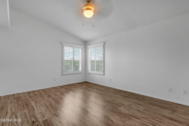 6289 COSECHA LUNA Circle, El Paso, TX 79932