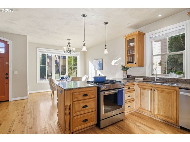 4033 SCOTTDALE St, Eugene, OR 97404