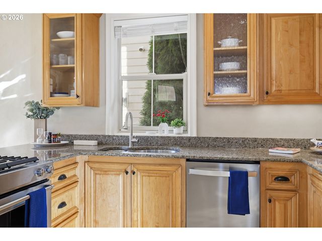 4033 SCOTTDALE St, Eugene, OR 97404