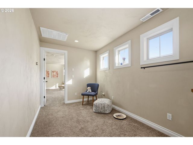 4033 SCOTTDALE St, Eugene, OR 97404