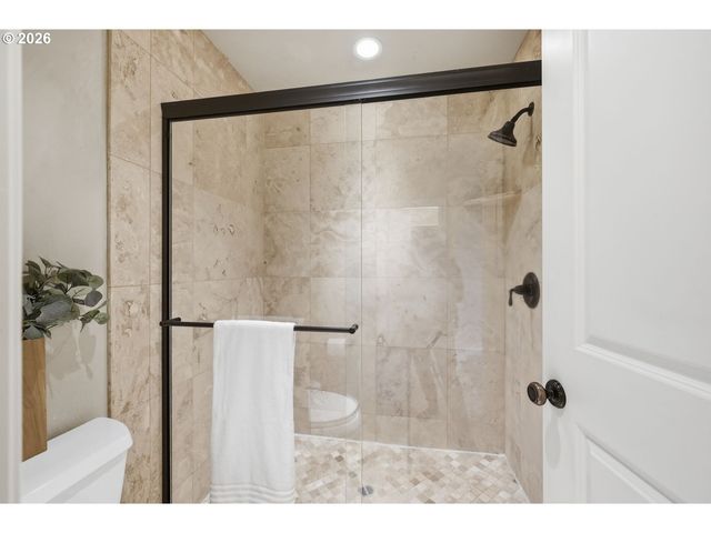 4033 SCOTTDALE St, Eugene, OR 97404