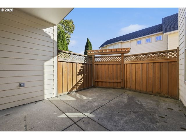4033 SCOTTDALE St, Eugene, OR 97404