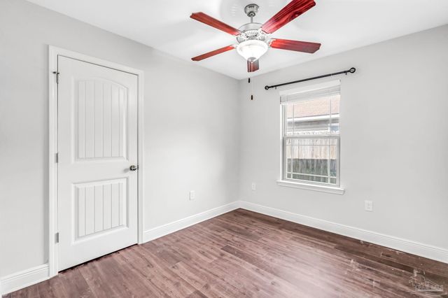 453 Evening Falls Dr, Pensacola, FL 32534