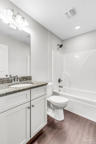 453 Evening Falls Dr, Pensacola, FL 32534