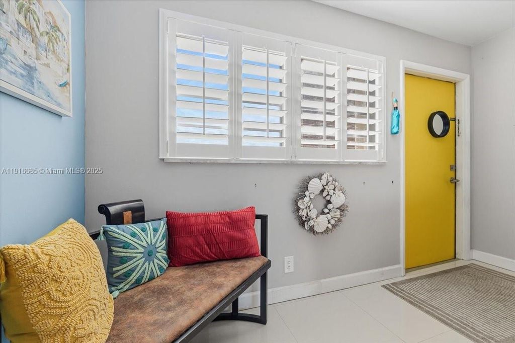 4100 Crystal Lake Dr 302, Deerfield Beach, FL 33064