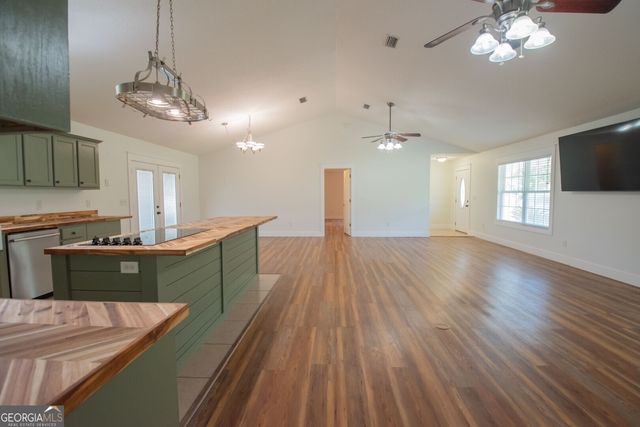 989 Ralph Davis Road, Folkston, GA 31537