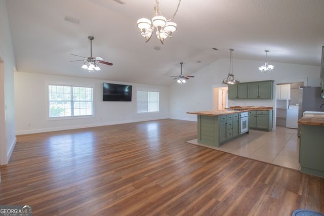 989 Ralph Davis Road, Folkston, GA 31537