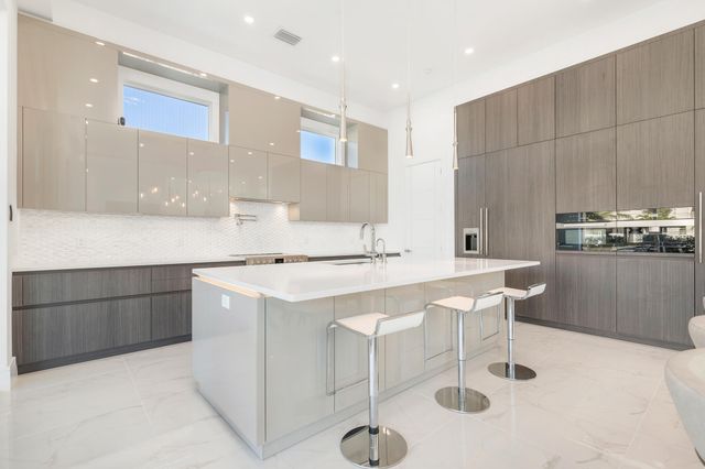 1180 Bimini Lane, Singer Island, FL 33404