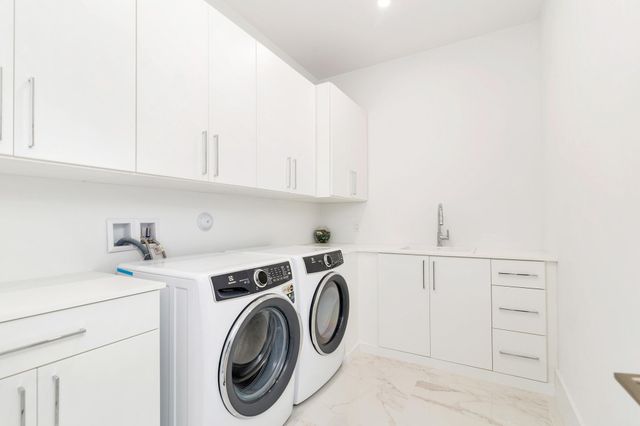 1180 Bimini Lane, Singer Island, FL 33404