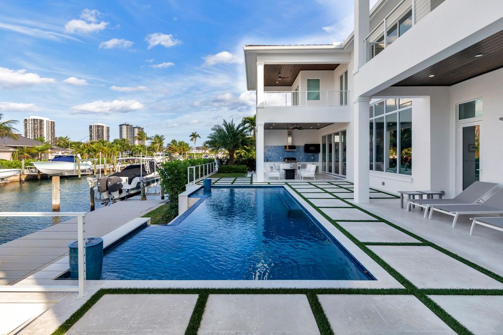 1180 Bimini Lane, Singer Island, FL 33404