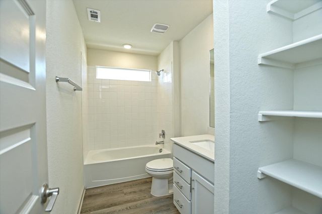204 Merrick RD, Georgetown, TX 78628