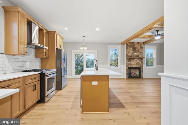 1023 PUTNAM ST, Harpers Ferry, WV 25425