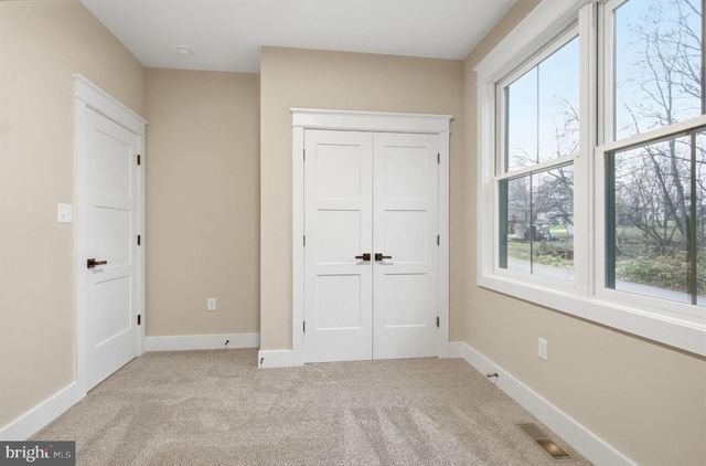 1023 PUTNAM ST, Harpers Ferry, WV 25425