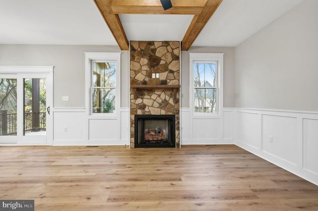 1023 PUTNAM ST, Harpers Ferry, WV 25425