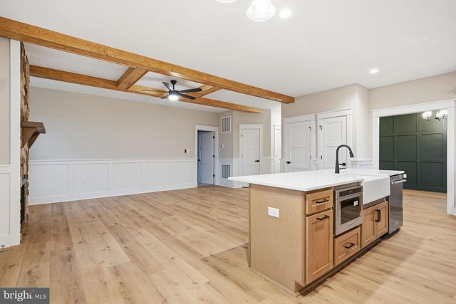 1023 PUTNAM ST, Harpers Ferry, WV 25425