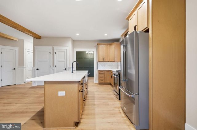 1023 PUTNAM ST, Harpers Ferry, WV 25425