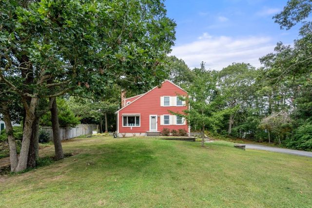 12 Eldridge Street Ext, Bourne, MA 02532