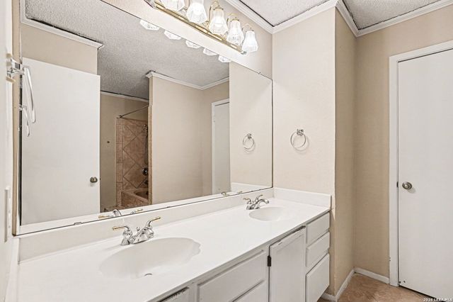 15427 Corian Creek, San Antonio, TX 78247