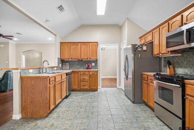 5527 Andover Drive, Tyler, TX 75707