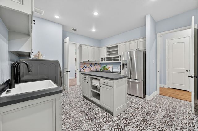 7108 Eagles Ridge Court, Argyle, TX 76226