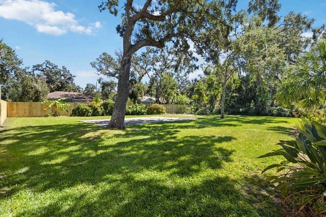 5206 WOODLAWN CIRCLE E, Palmetto, FL 34221