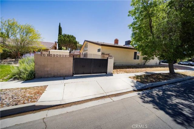 2653 End Court, Lancaster, CA 93536