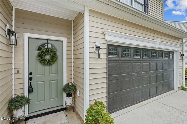 112 Smith Rock Drive, Holly Springs, NC 27540