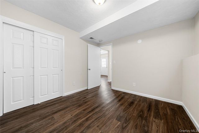 7 Pierre Drive, Commack, NY 11725