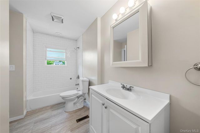 7 Pierre Drive, Commack, NY 11725