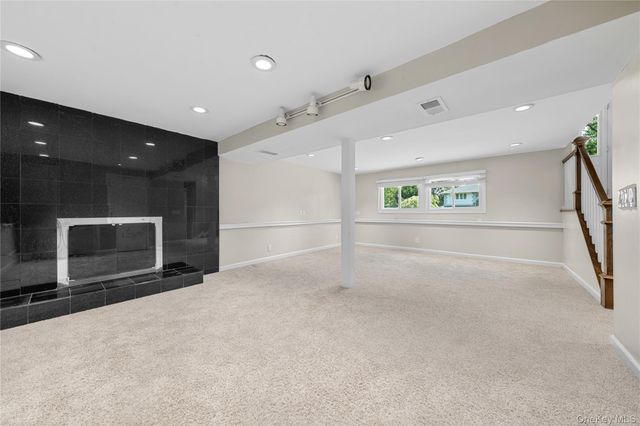 7 Pierre Drive, Commack, NY 11725