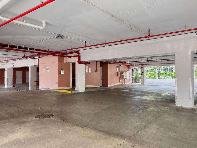 4241 N Ocean Boulevard N 101, Fort Lauderdale, FL 33308